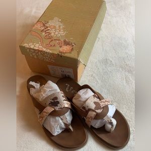 Womens cowhide/snake print sandals